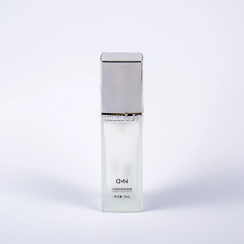 ขวดบีบรองพื้น